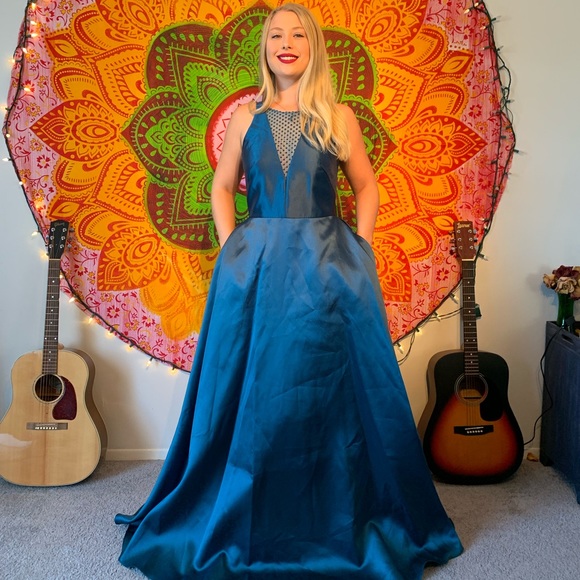 NWT Monique Lhuillier mesh inset ball gown in teal - Picture 2 of 8